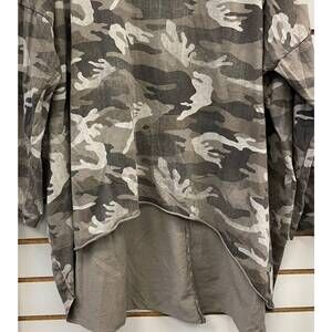 NEW YOLLY women's camo high low top in brown